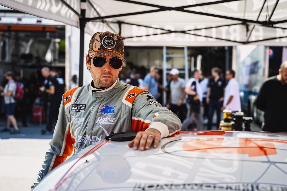 BALLBET SPORTS - 从「吐槽王」到赛场新星：Landon Huffman的真实内容与NASCAR Trucks再起航 - BB体育
